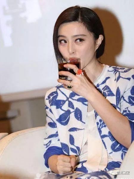 喝什么莹的明星,揭秘他们钟爱的“喝什么莹”饮品