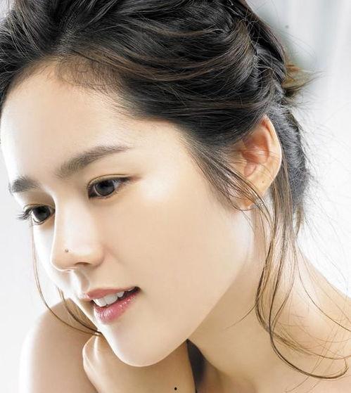 有美人痣的明星,揭秘拥有美人痣的璀璨明星风采