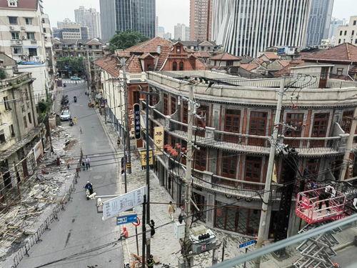 上海网红街景,漫步时尚与历史的交汇之地