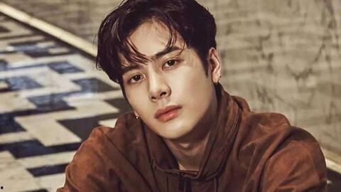 王嘉尔喜欢的明星,他心中的偶像魅力与成长启示